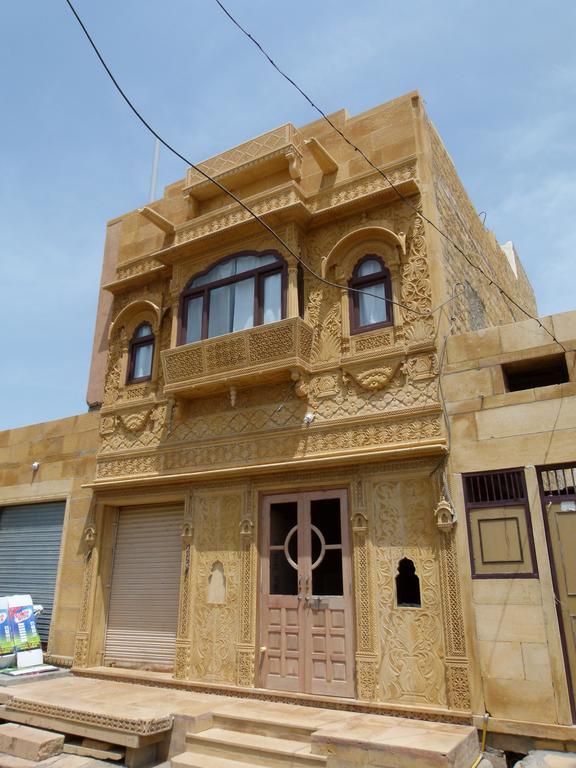 Gajanand Guest House Jaisalmer Bagian luar foto